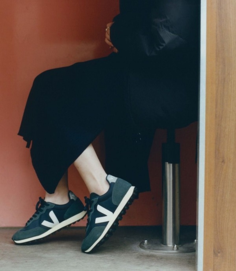 Veja Unified Layered Women | JGAE76854